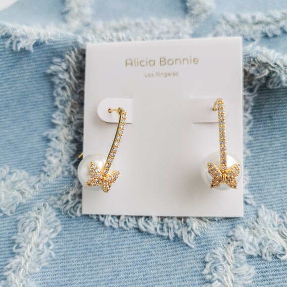 Alicia Bonnie Jewelry - Alicia Bonnie Fluttering Wonder Gold Pearl White Crystal Drop Earrings